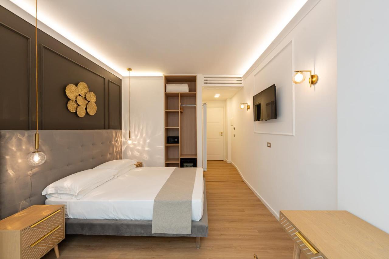 Toledo Relais Suites - By Pera Rooms Collection Napels Buitenkant foto
