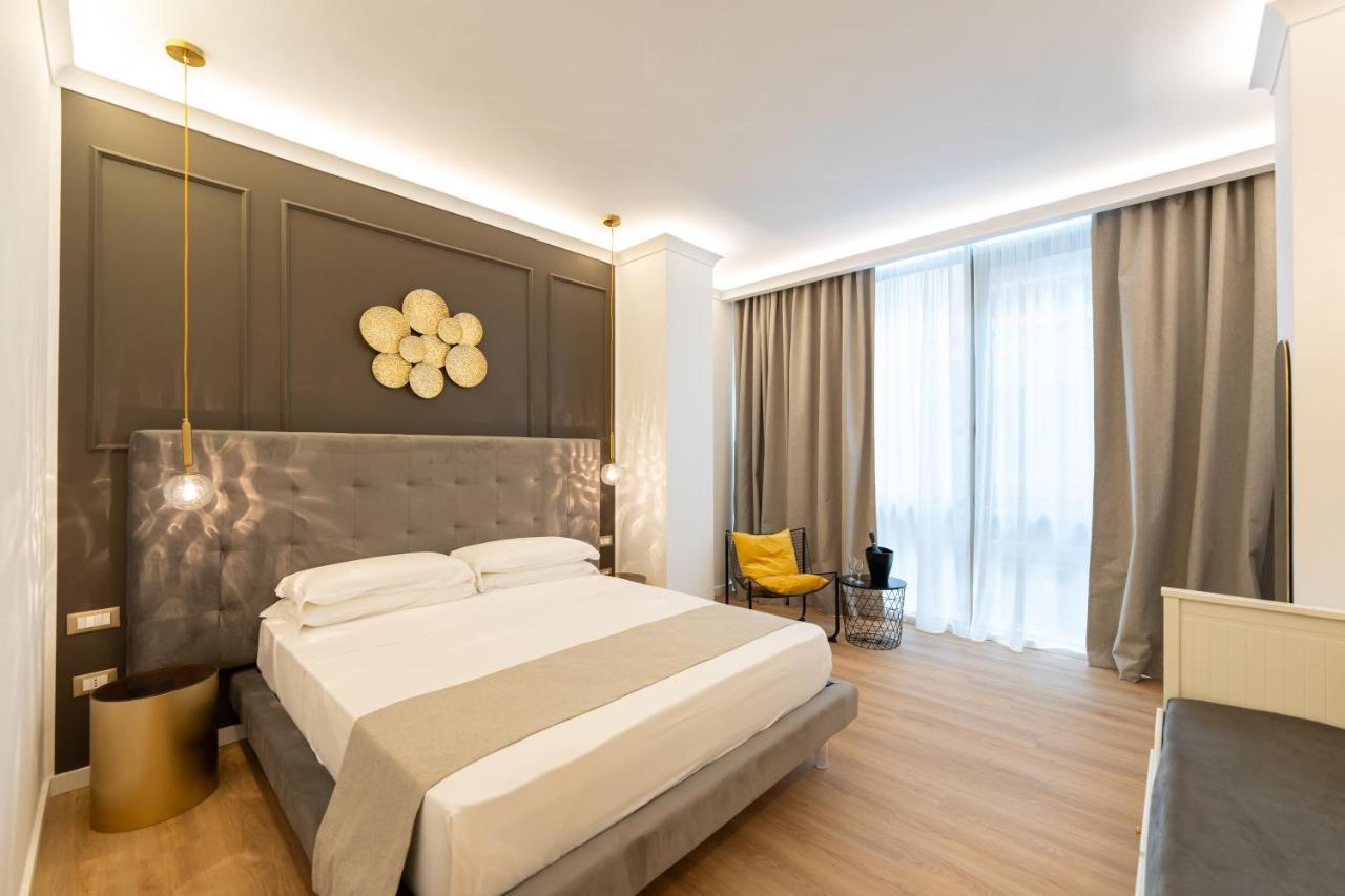 Toledo Relais Suites - By Pera Rooms Collection Napels Buitenkant foto