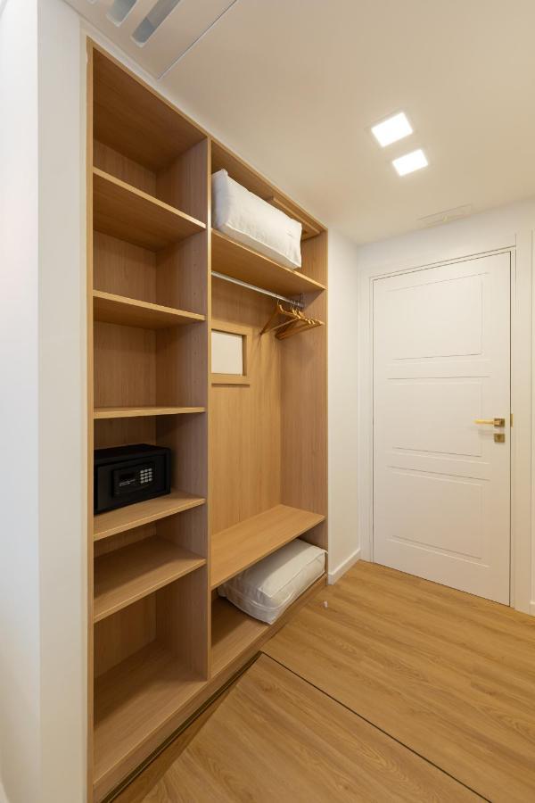 Toledo Relais Suites - By Pera Rooms Collection Napels Buitenkant foto